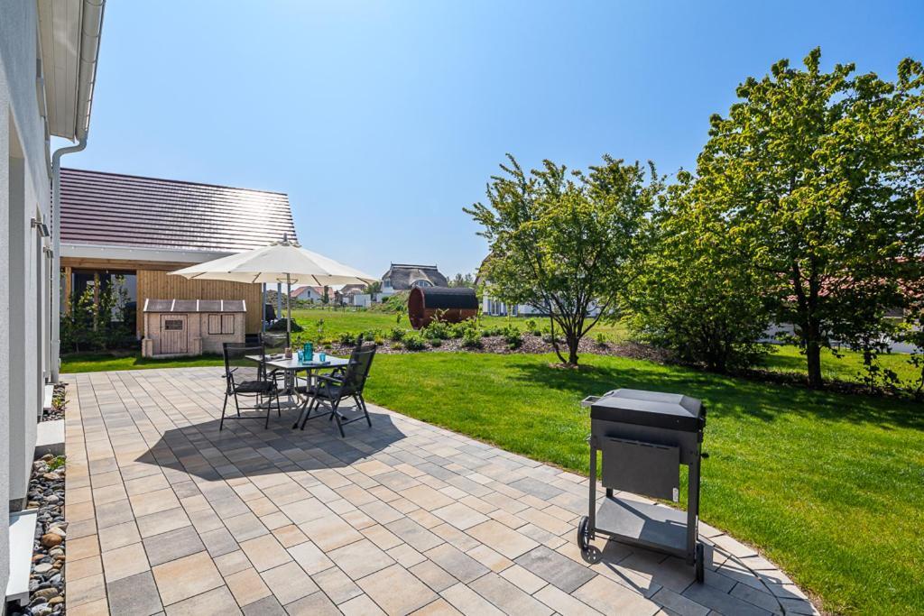 Ferienhaus Ruegen-Relax Трент Екстериор снимка