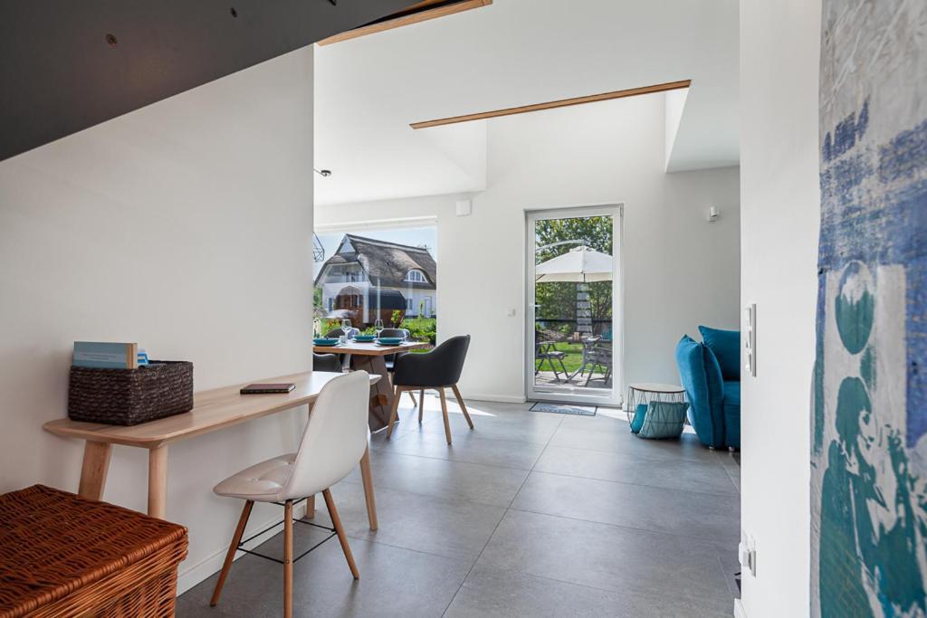 Ferienhaus Ruegen-Relax Трент Екстериор снимка